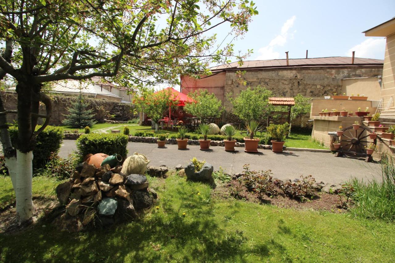 Mardoyan'S Guest House Gavar Eksteriør bilde