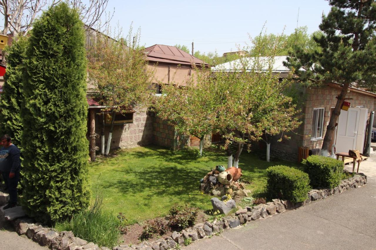 Mardoyan'S Guest House Gavar Eksteriør bilde