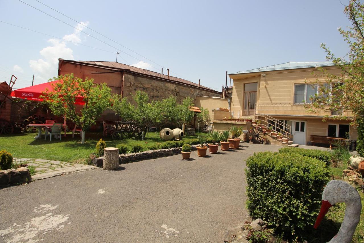 Mardoyan'S Guest House Gavar Eksteriør bilde