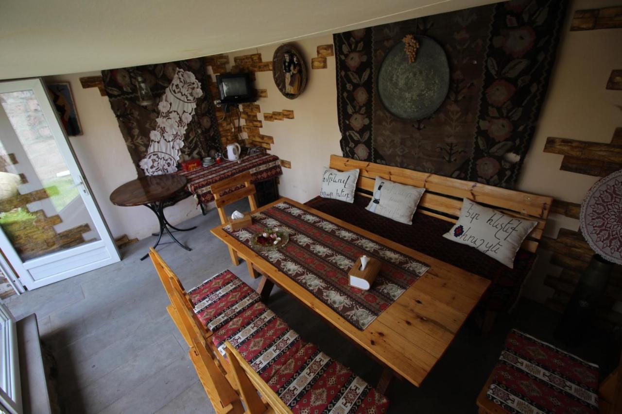 Mardoyan'S Guest House Gavar Eksteriør bilde